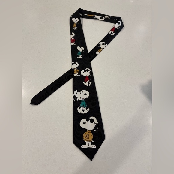 Vintage Snoopy Joe Cool Tie - Novelty
Necktie - Made in Korea - Picture 3 of 9